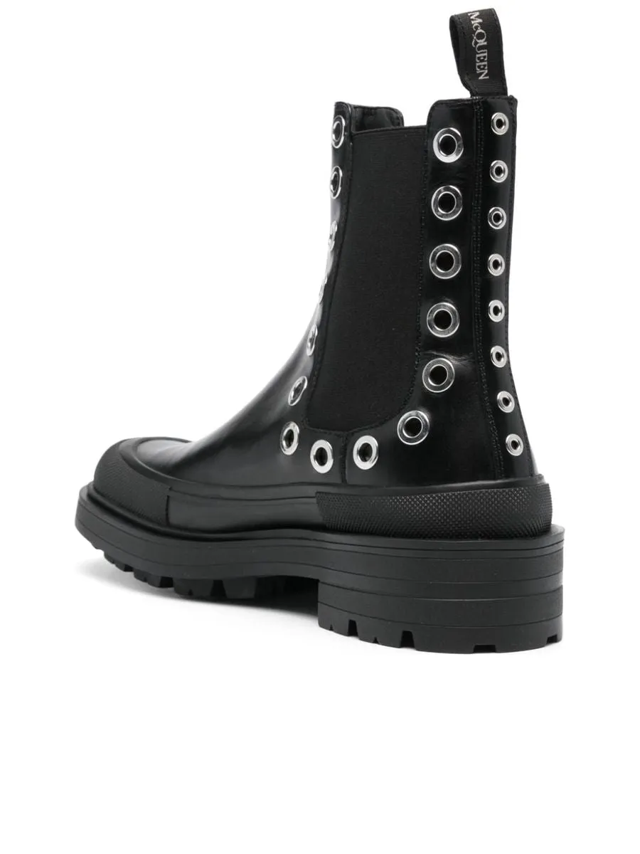 Eyeletdetail Chelsea Boots