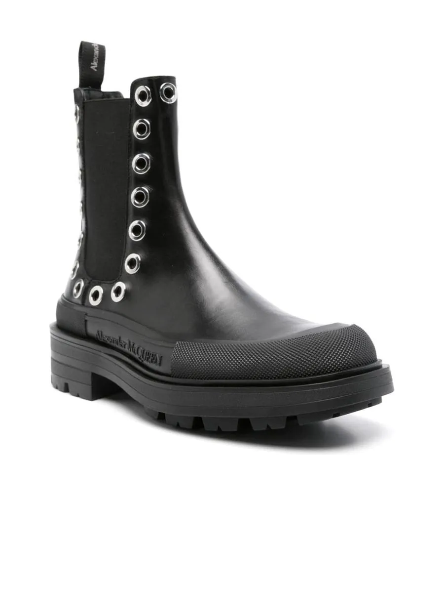 Eyeletdetail Chelsea Boots