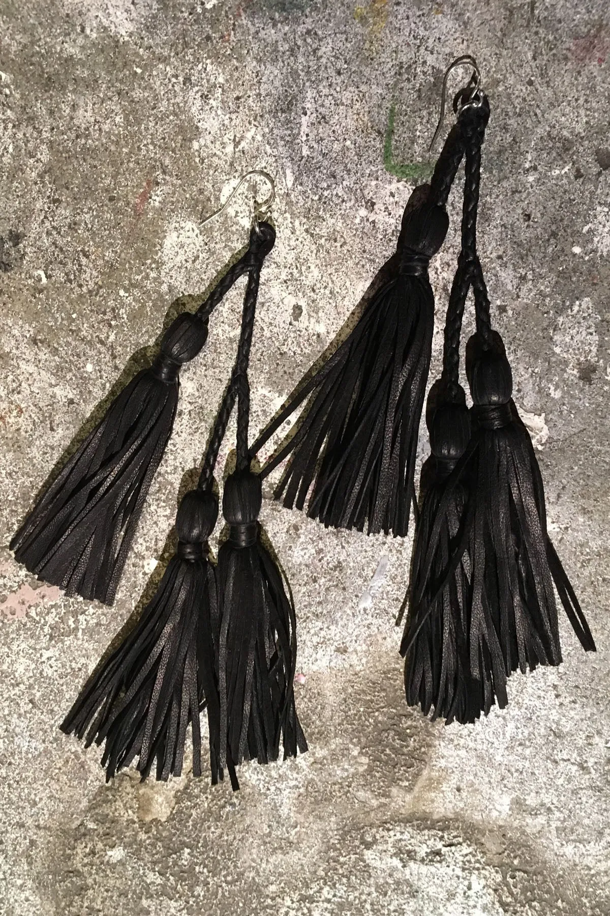 Five and Diamond Leather 3 Tassel Earrings