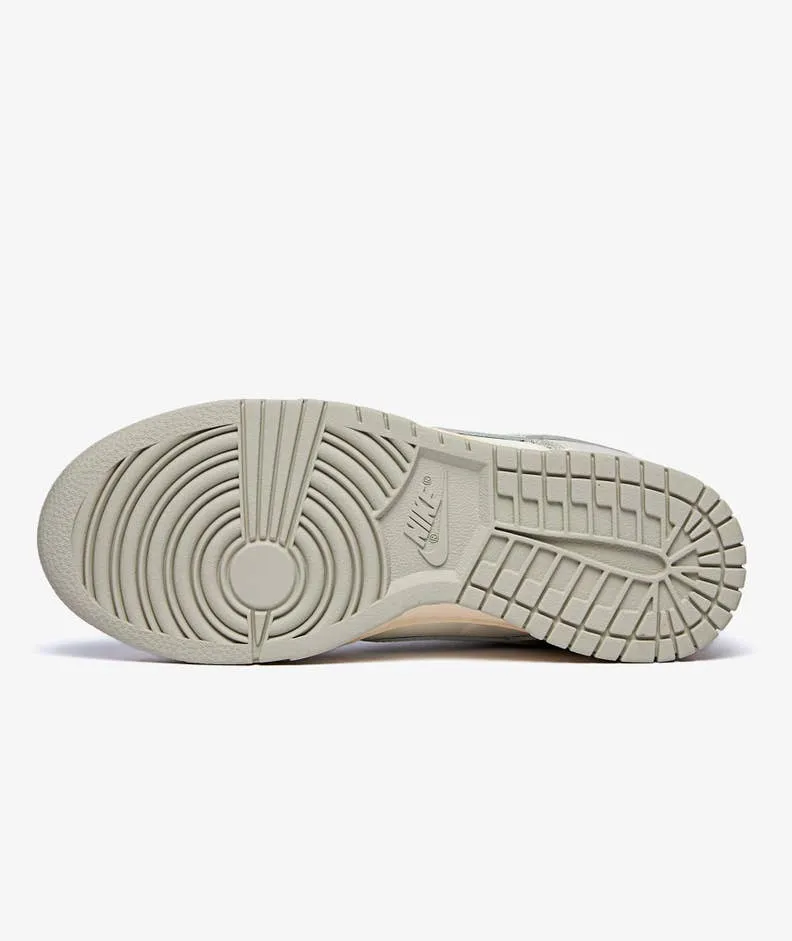 Nike Dunk Low 'Sail/ Light Bone (Women's)