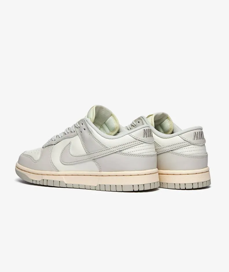 Nike Dunk Low 'Sail/ Light Bone (Women's)