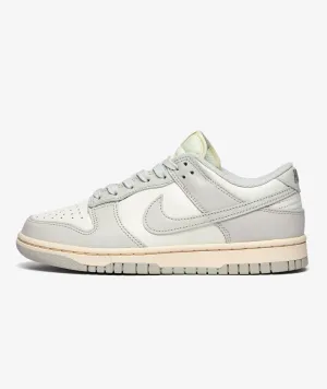 Nike Dunk Low 'Sail/ Light Bone (Women's)